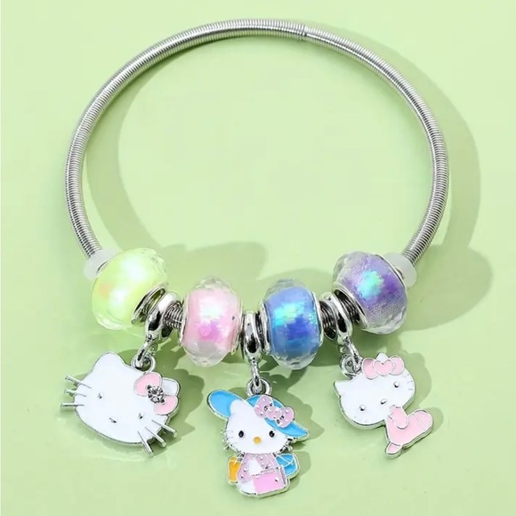๐๐๐๐ Hello Kitty Stretch Bangle Charm Bracelet - Picture 3 of 5
